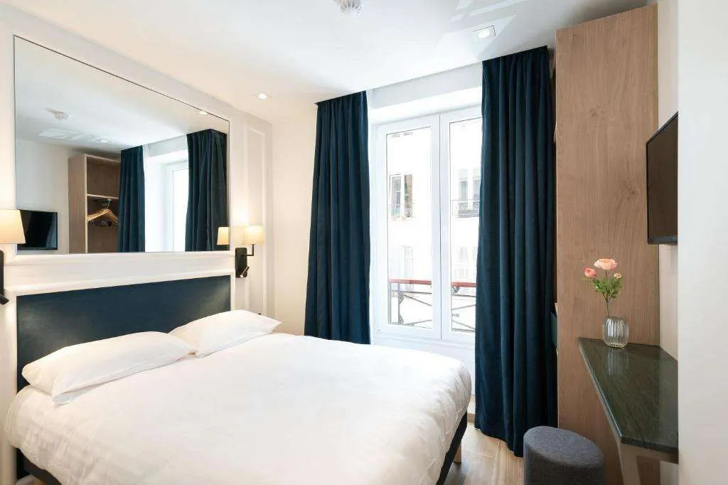 HOTEL AU COEUR DES ARTS ET METIERS