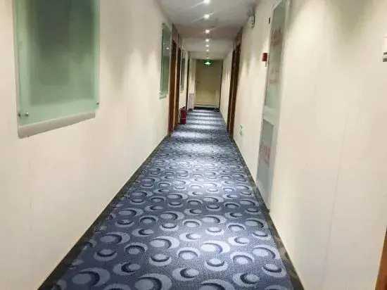 Beijing Letu Hotel(Beijing Gulou Metro Station Store)