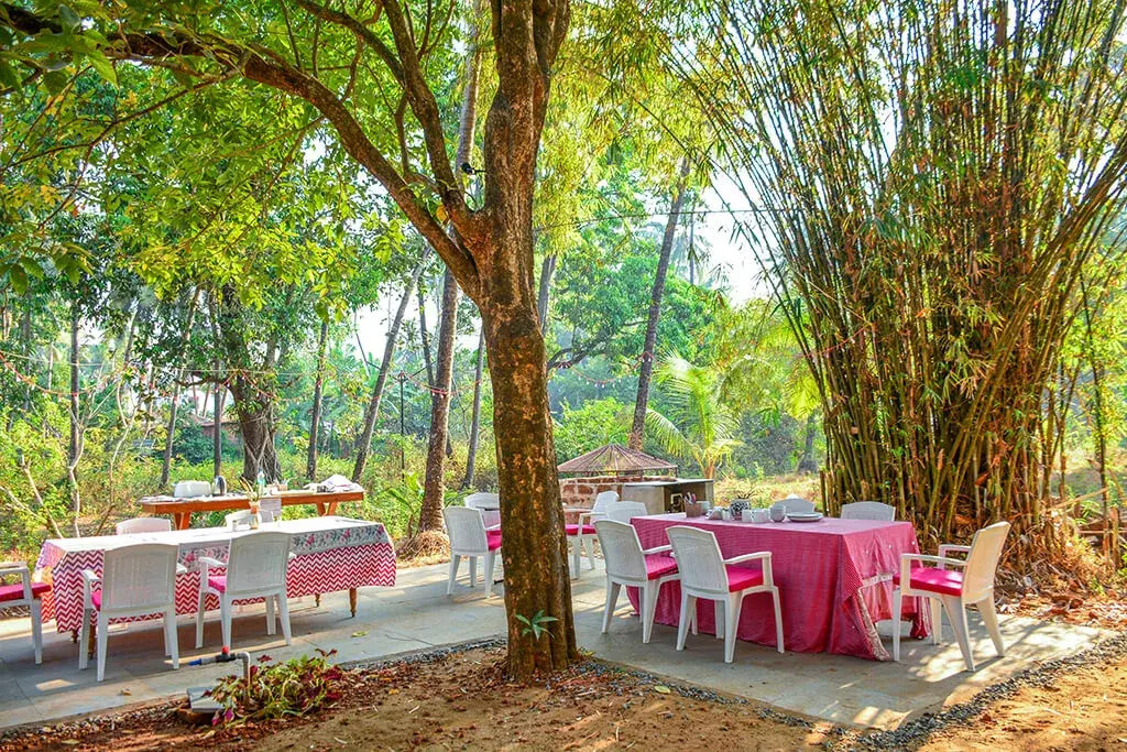 OYO 15547 Morjim Plaza