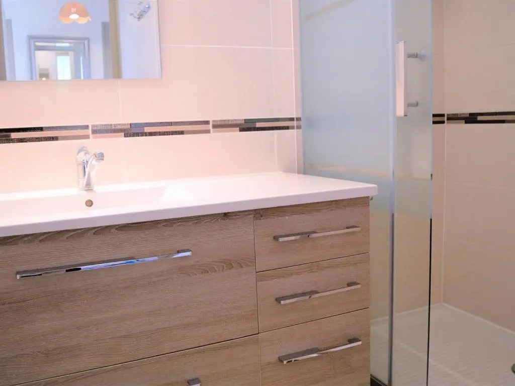 Appartement Le Lavandou, 3 pièces, 4 personnes - FR-1-251-25
