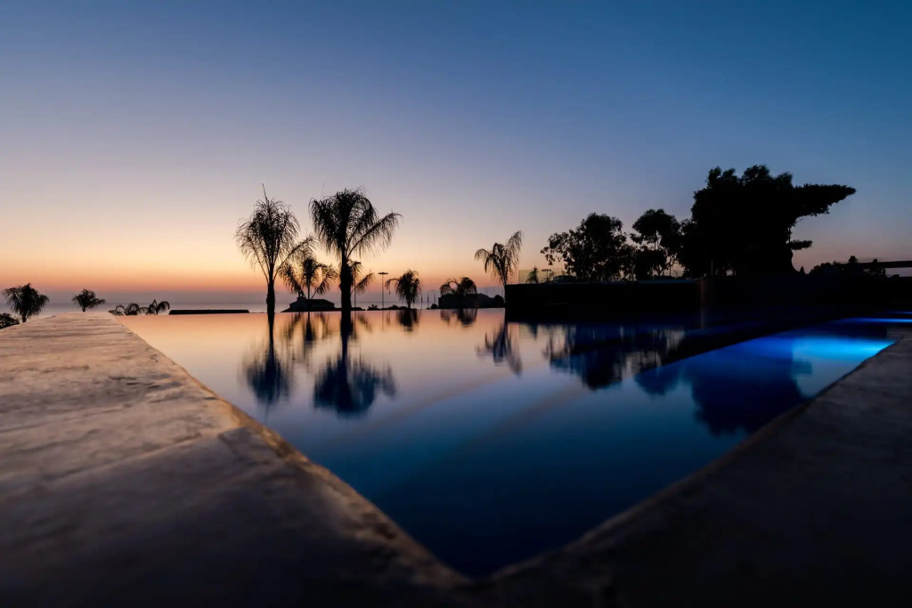 Cavo Zoe Seaside Hotel