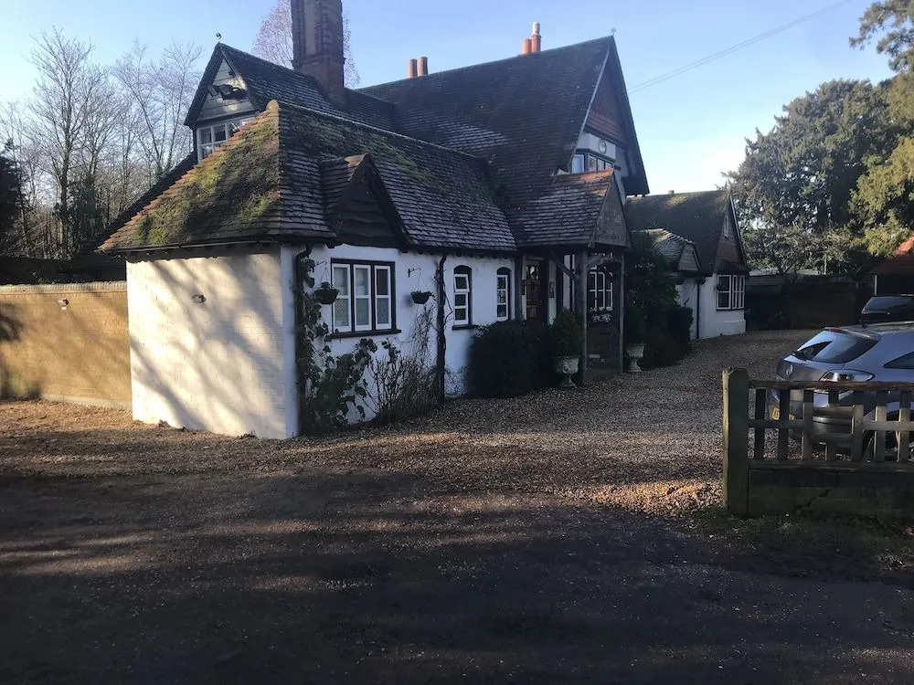 West Lodge Hotel