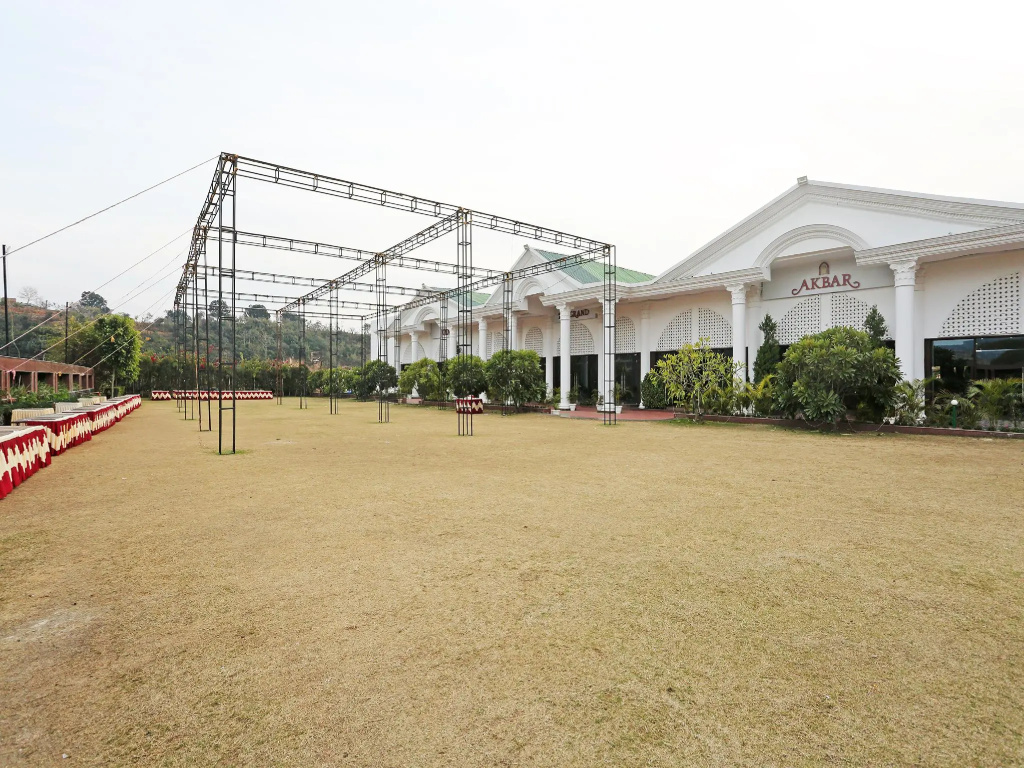 OYO 29173 The Grand, Jammu
