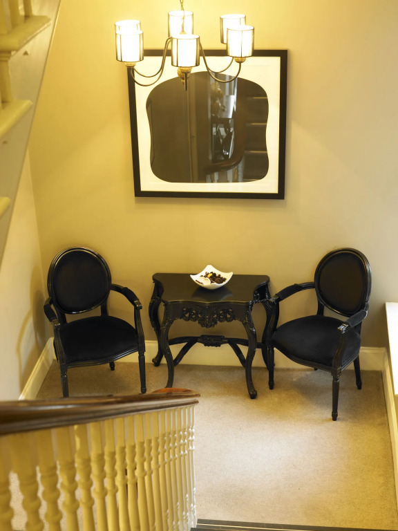 Kensington House by Warren Collection