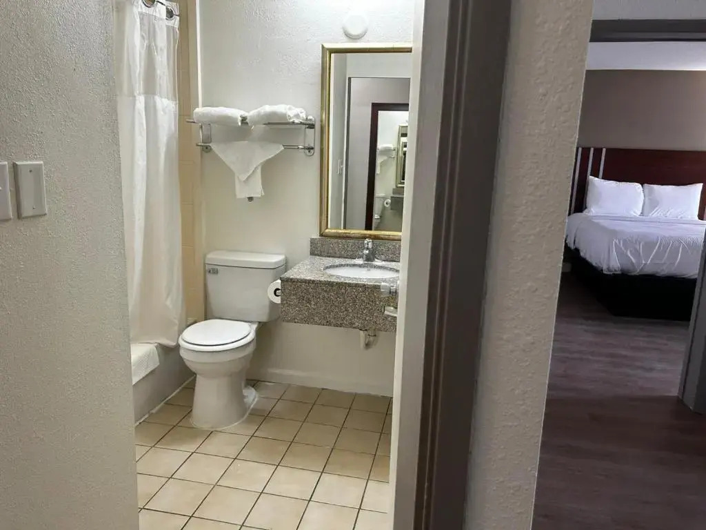 Econo Lodge Inn & Suites Chambersburg Central