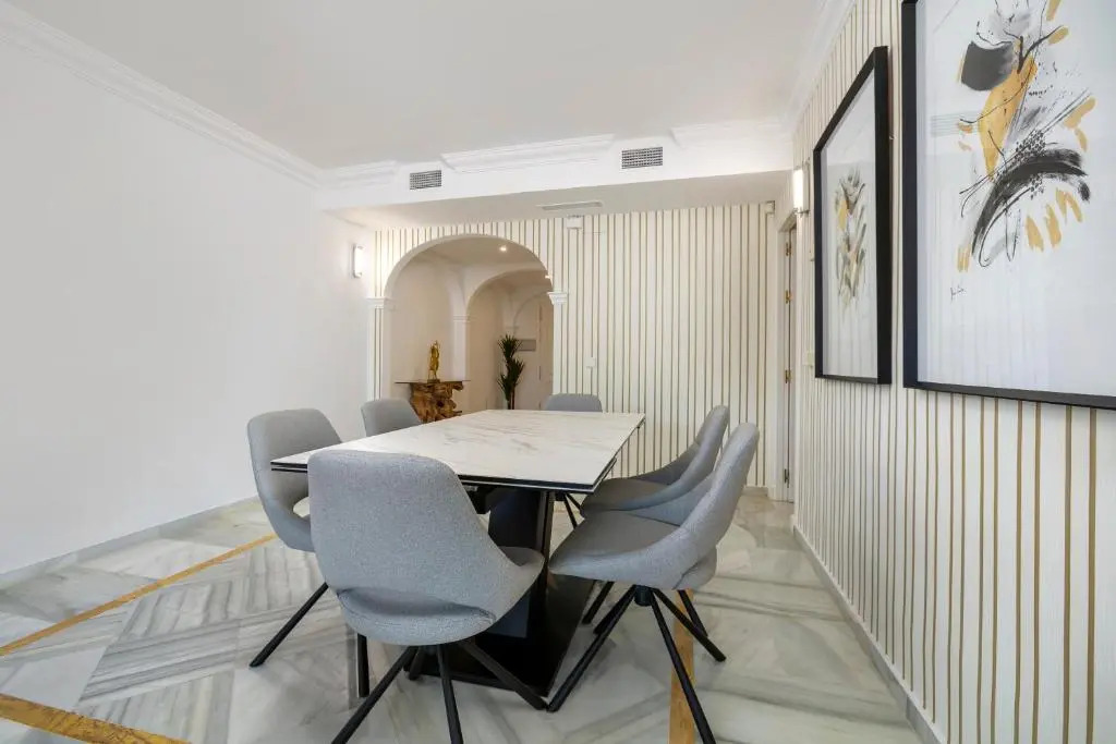Stunning 2 bedroom apartment Magna Marbella RDR259