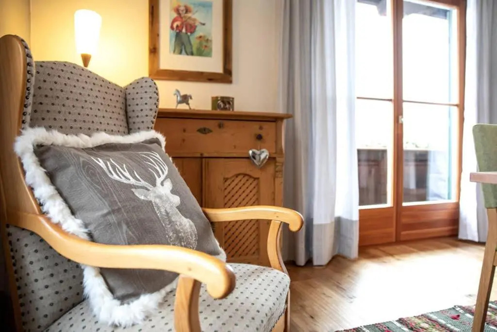 Haus Weidmannsheil - Wohnen im romantischen Forsthaus