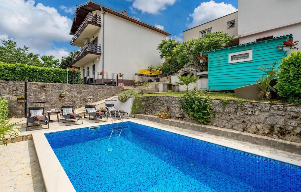 Stunning Home In Rukavac