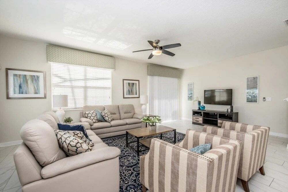 Amazing Townhome! - Storey Lake - 3074JD