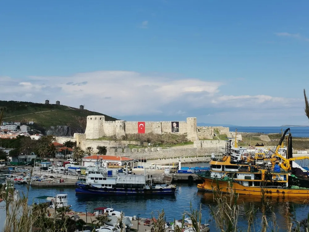 Valitsa Otel