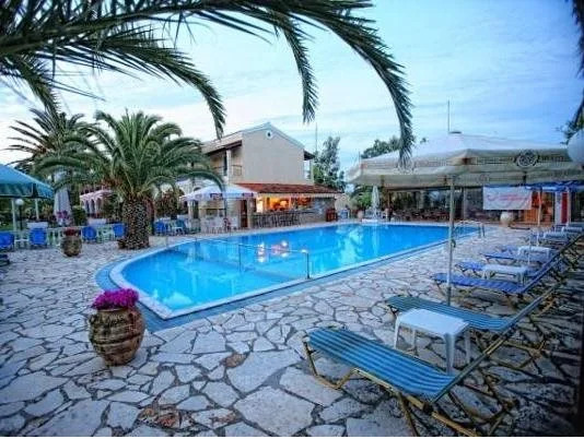 Zefiros Apartments