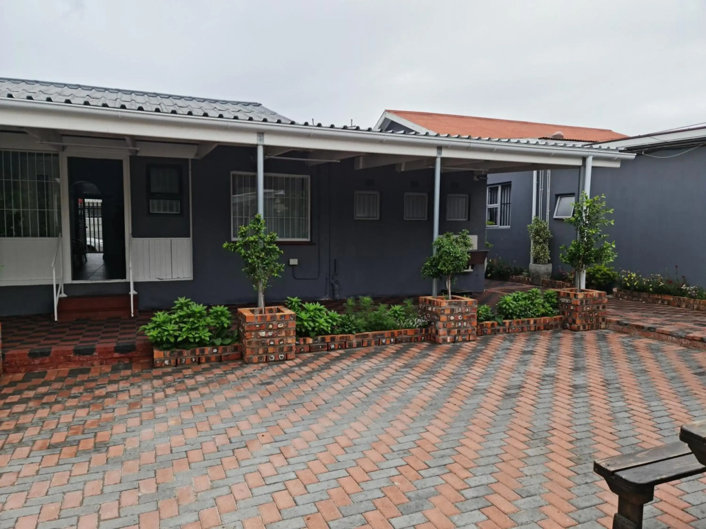 Hasate Guest House 10 Florence street Oakdale Belliville 7530 cape town south African