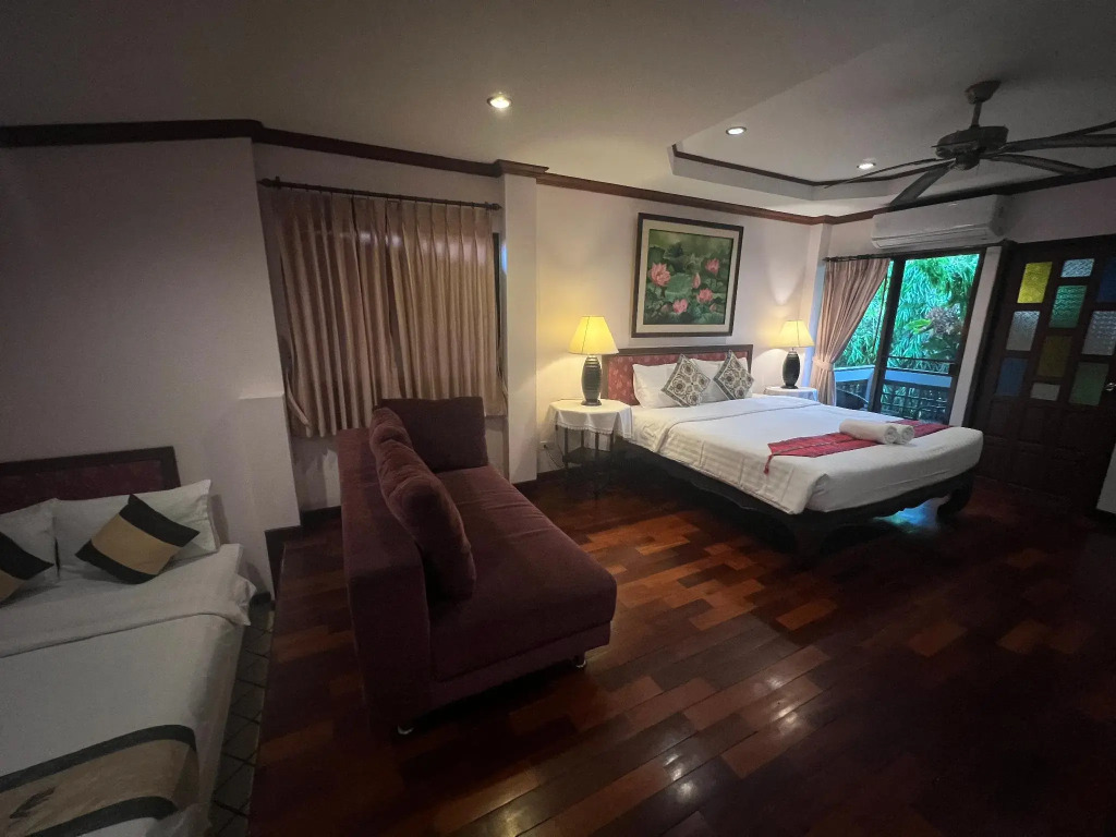 Pha Thai House