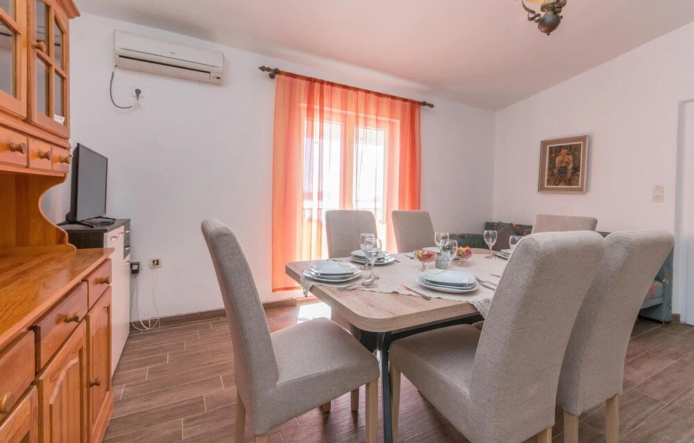 Nice Apartment in Drage With Wifi and 2 Bedrooms