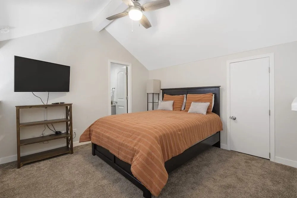 Fall Creek Retreat - 2.5 Miles From DT Branson!