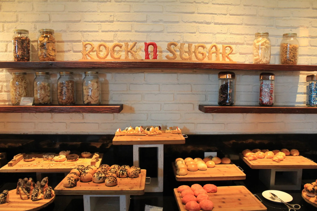 Luminor Hotel Jemursari By WH with The Best Breakfast in Town and Located Near Surabaya Industrial Estate Rungkut SIER
