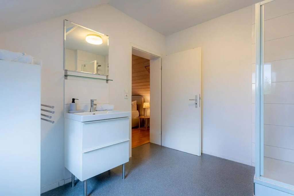 EPA Apartment - Switzerland style