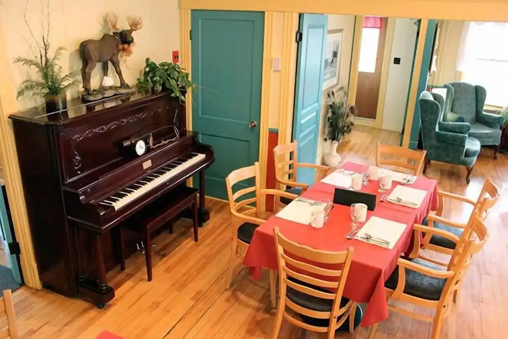 Auberge La Coulee Douce