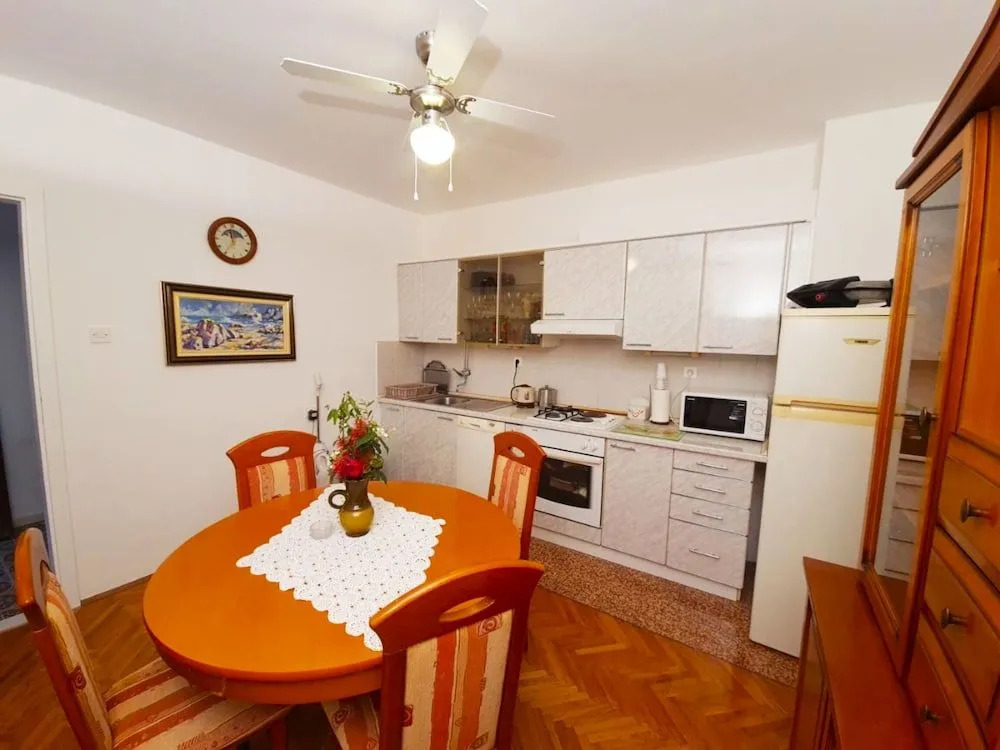 Insideout Apartment