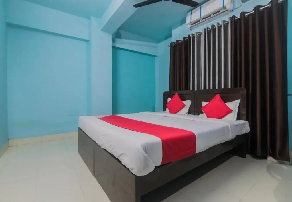 Oyo 24478 Mid City Guest House