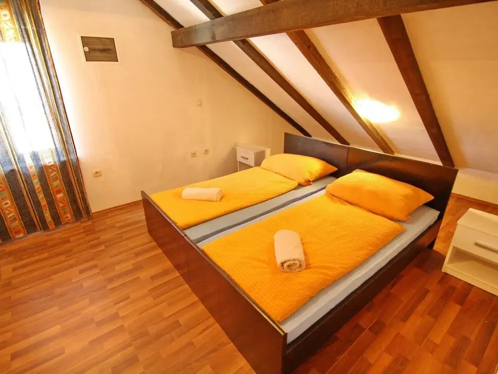 Apartments Lemeš