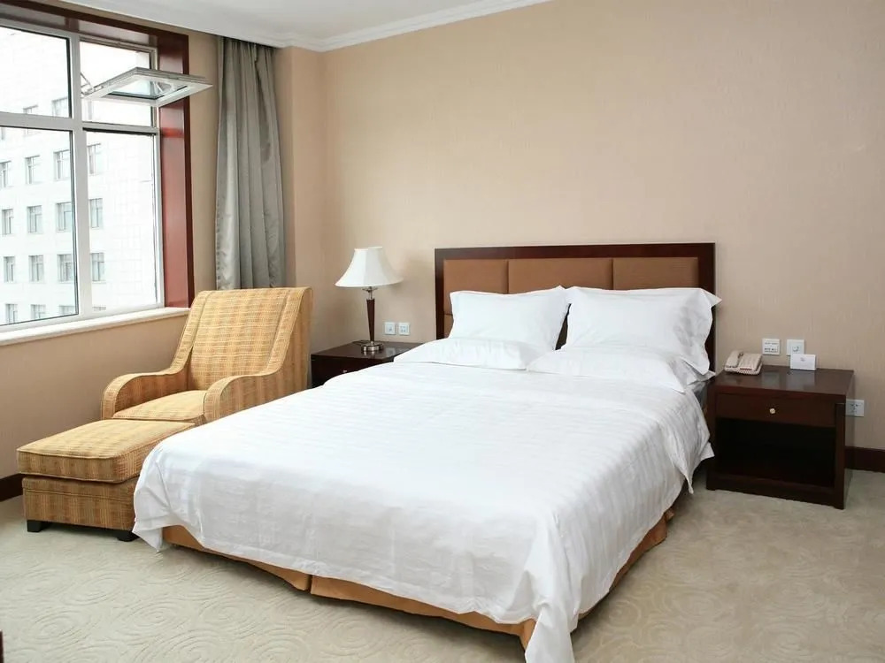 White Clouds Hotel - Dalian
