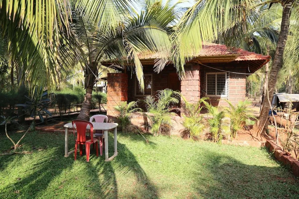 Darya sarang resort & Beer shopee