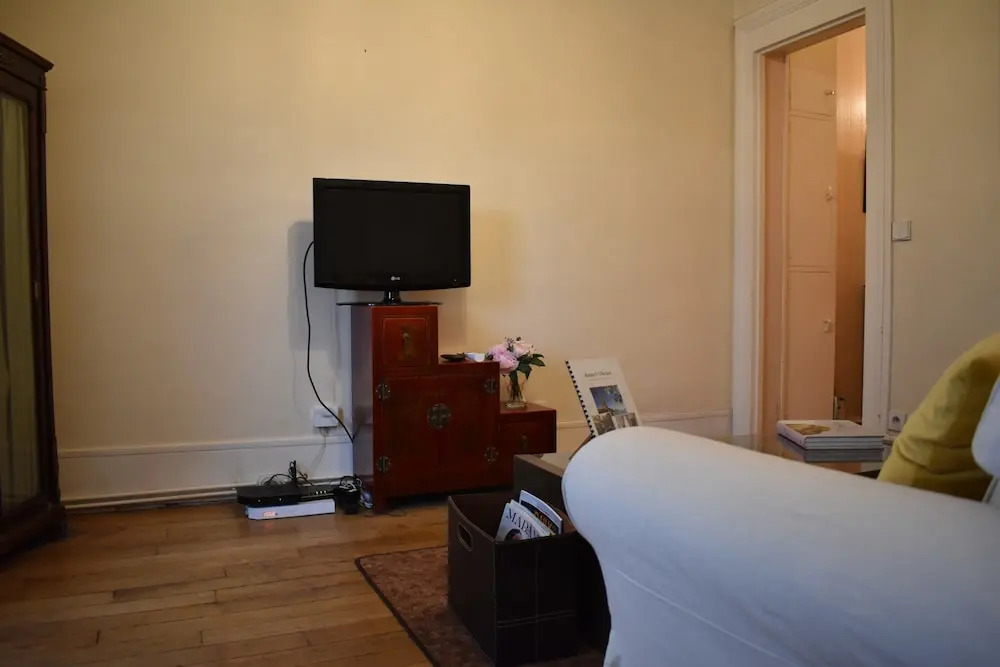 1 Bedroom Apartment In 16Th Arrondissement