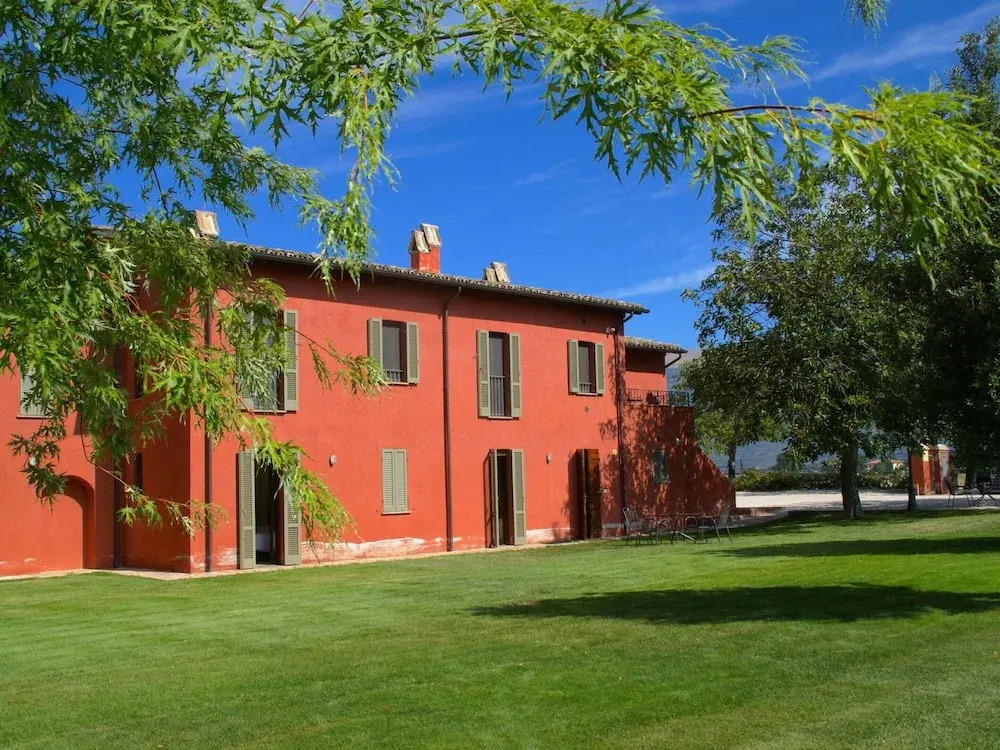 Holiday Home in Spello With Pool & Terrace