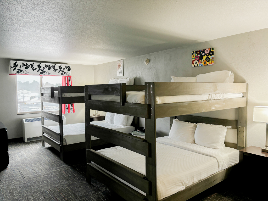 Metropolis Resort - Eau Claire