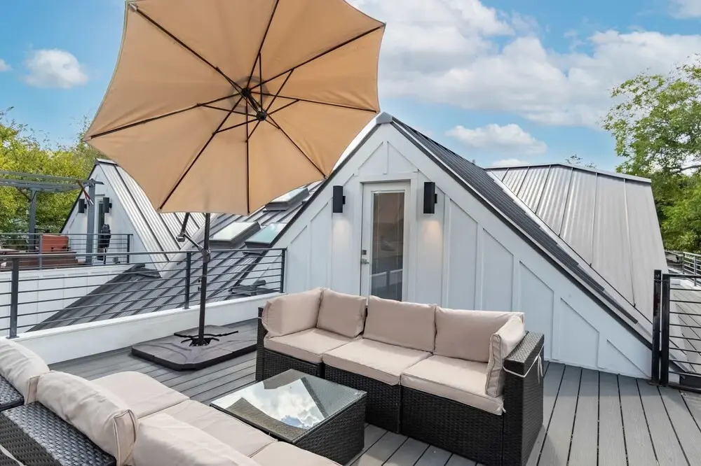 Upstay - 2-home Duplex - Sleeps 37 w Hot Tub BBQ