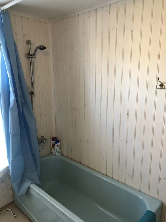 Frägsta Hälsingegård B&B