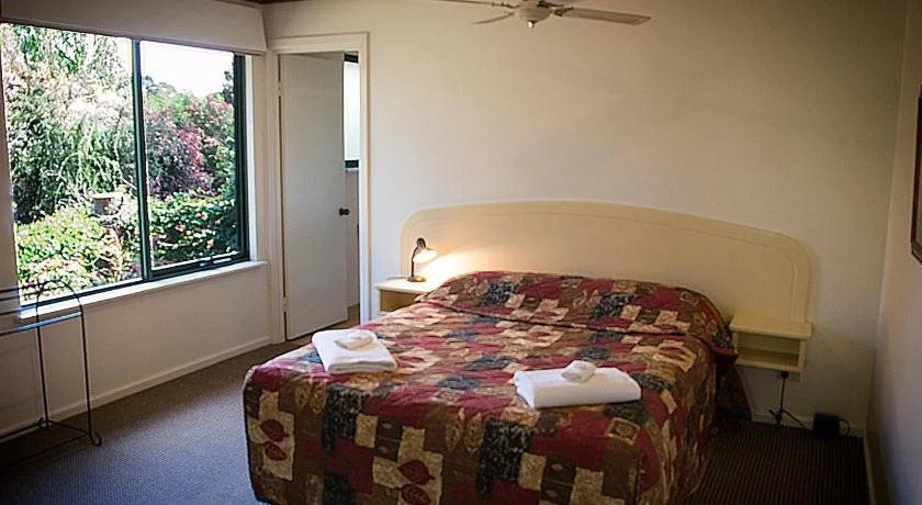 Karri Mia Chalets and Studios