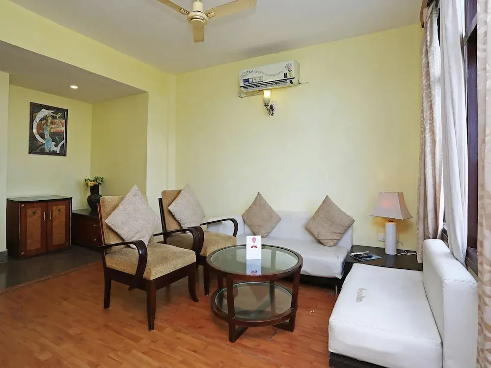 Capital O 1463 Surya Beach Inn