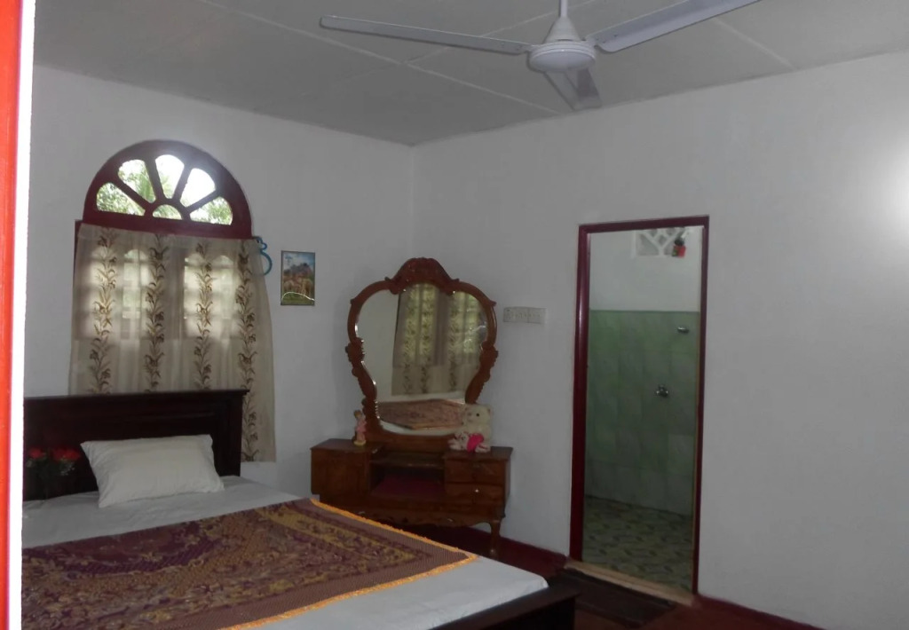 Raveena Home stay kumarakanda