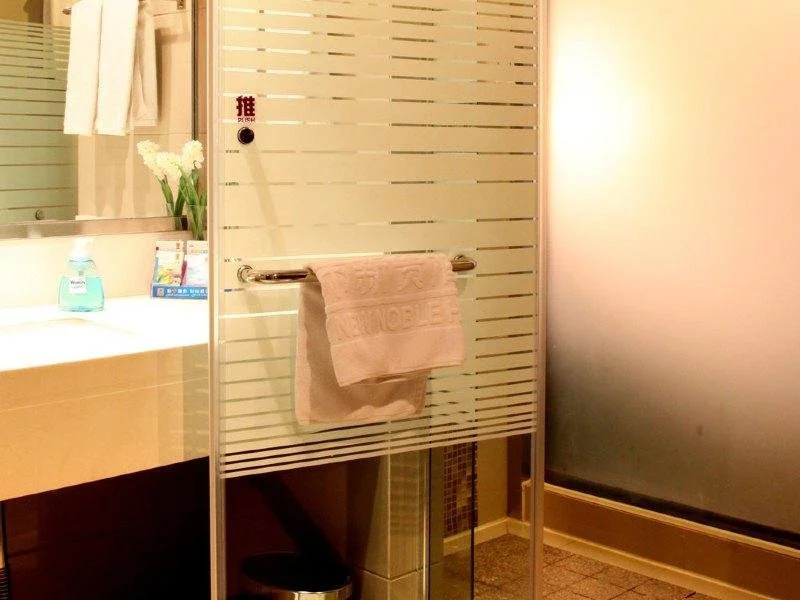 Ningbo Urban Elite Hotel (Yinzhou Wanda Plaza, Lishashang International Airport)