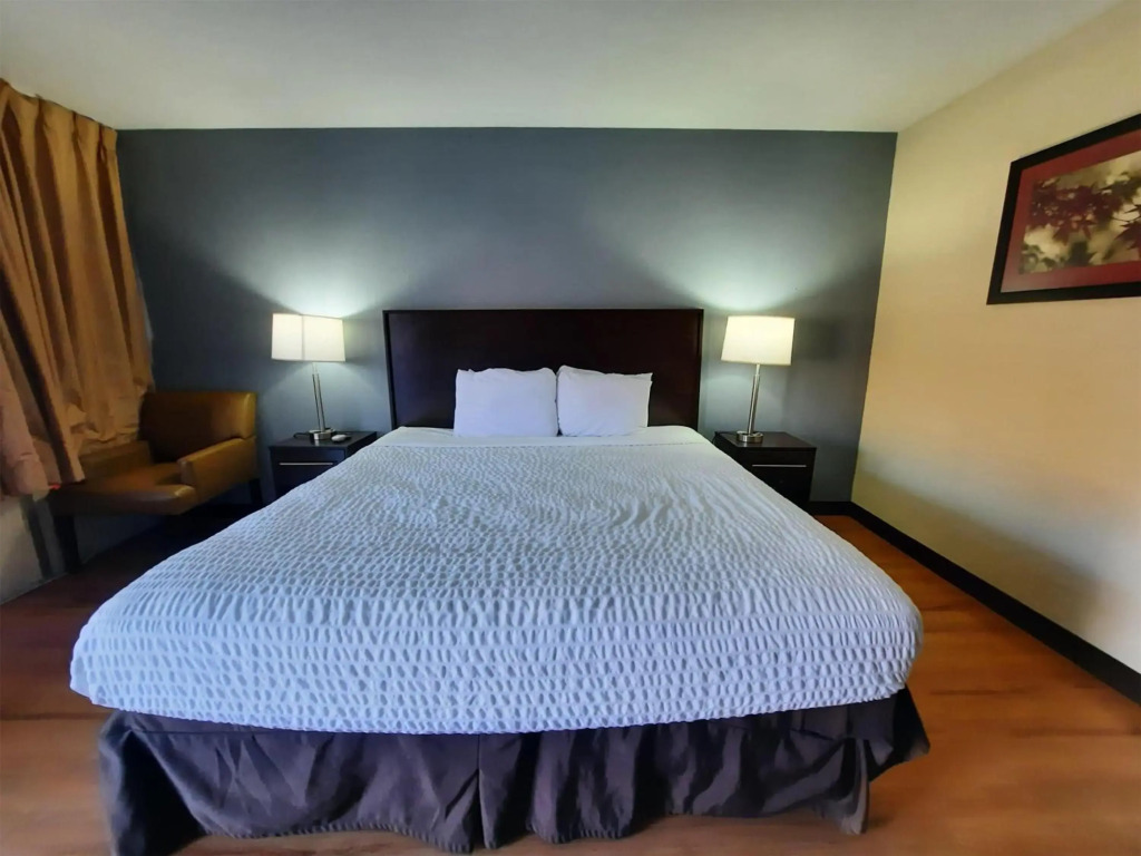 Americas Best Value Inn Moline