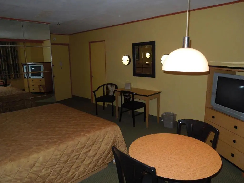 Bay Shore Inn