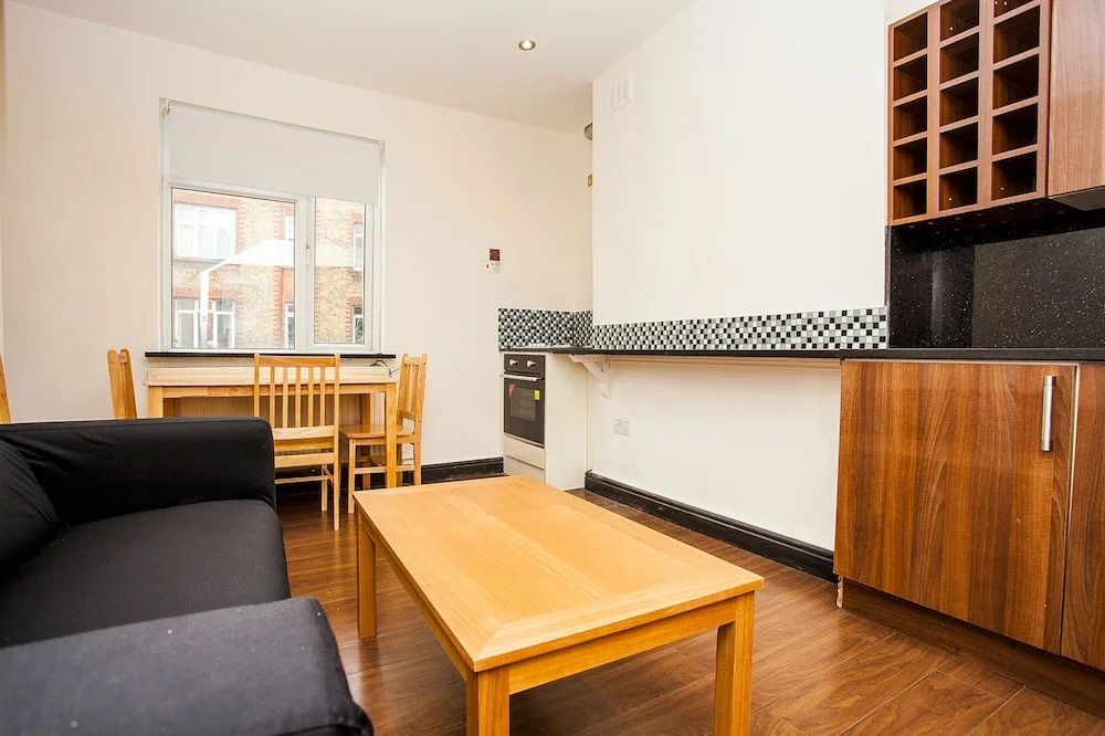 Brilliant 2 Bed Apt in Heart of Camden Town