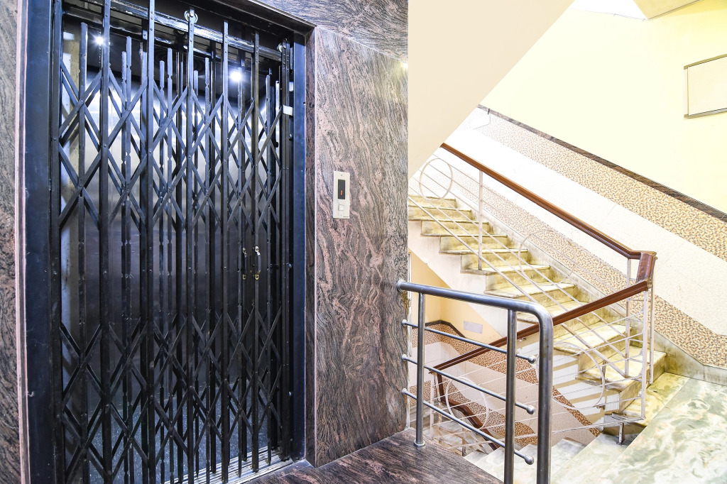 FabHotel Saltlake Palace - Nr Anandlok Hospital