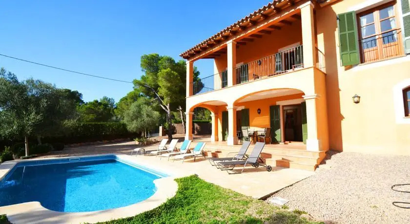 Villa Spring 1
