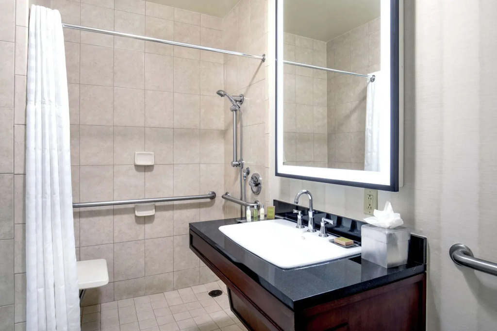 DoubleTree by Hilton Hotel Nashville Downtown