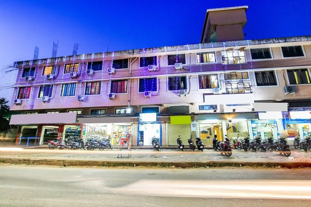 OYO 23035 Srinivas Residency