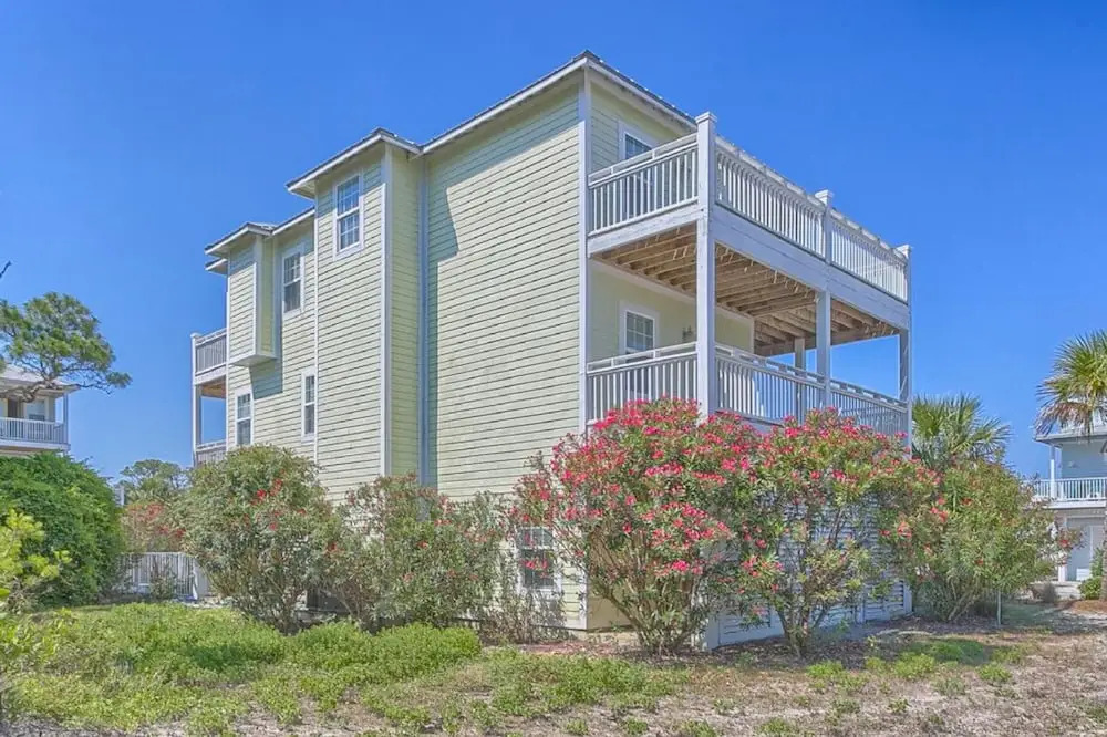Sea Breeze Manor