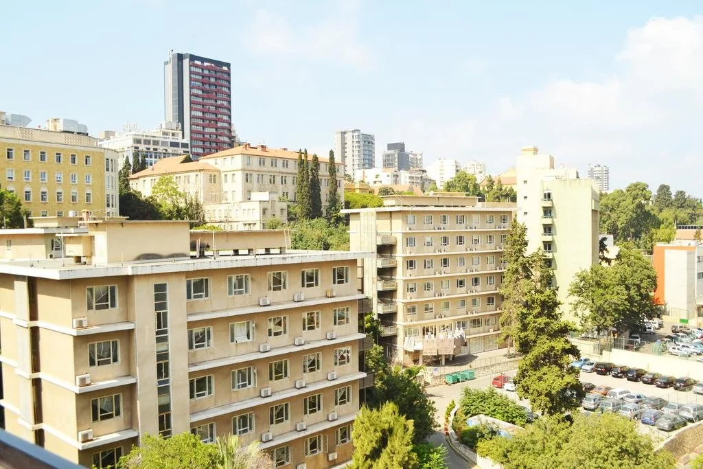 Seaside Apartments