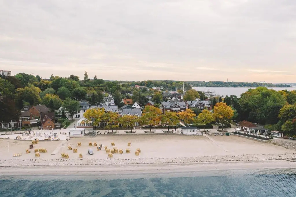 Heikendorf Ostseebad Strandhotel mit Sauna by Belvilla