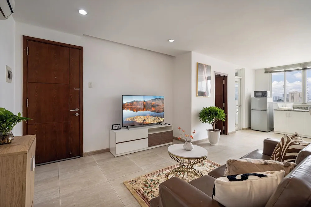 Aris Apartment - 343 Phạm Ngũ Lão Bùi Viện City Center