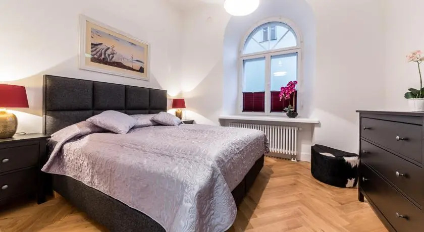 Old Town Apartment -Pagari 1