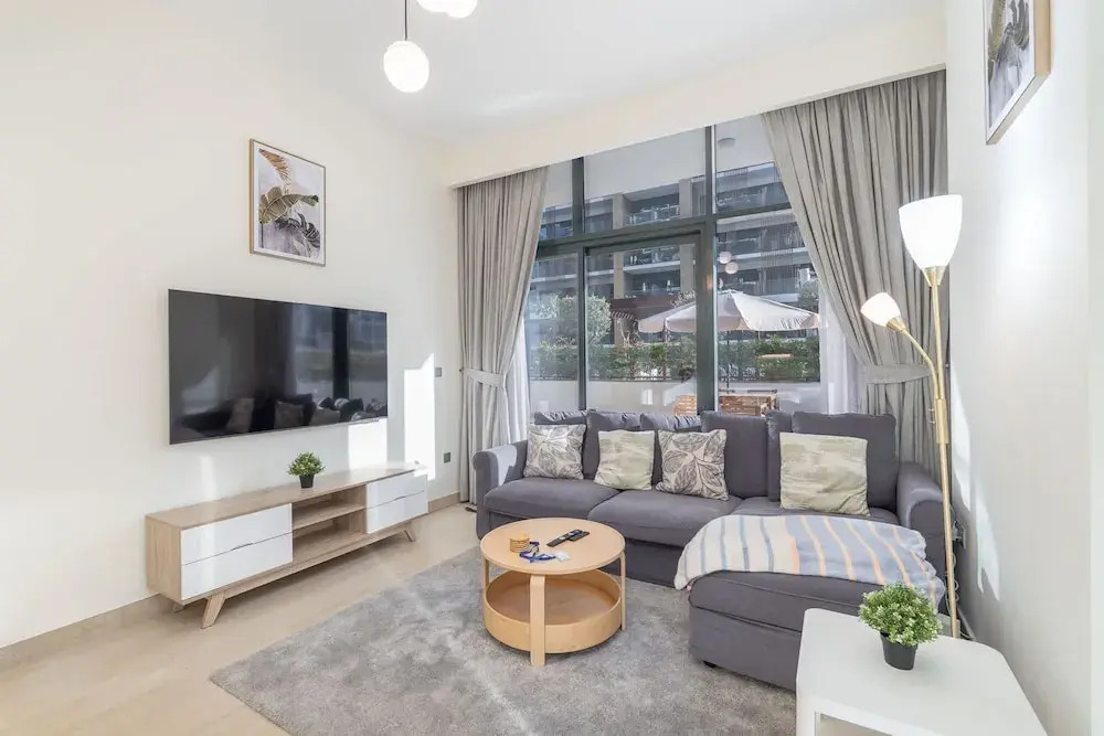 Indulging 1 Bedroom in Azizi Riviera 6