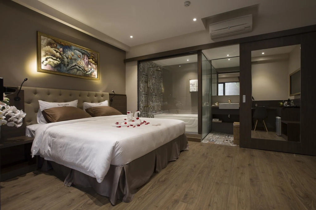 Sunflower Luxury Hotel